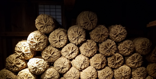 古い米俵明治時代から栽培されていた朝日のイメージ